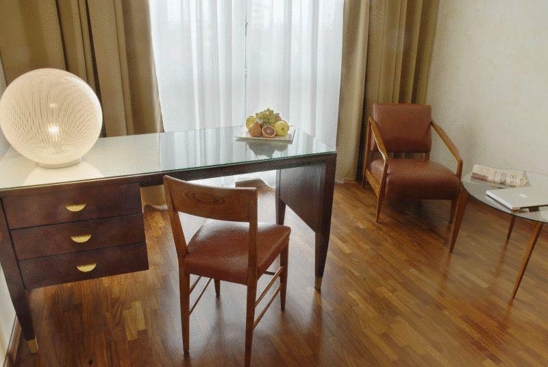 Hotel Della Citta Et De La Ville Forlì Habitación foto